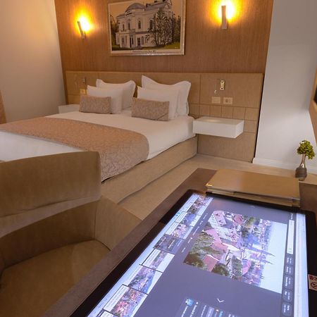 Hotel Vila Class Satu Mare Exterior photo